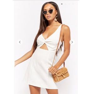 Twist front keyhole dress